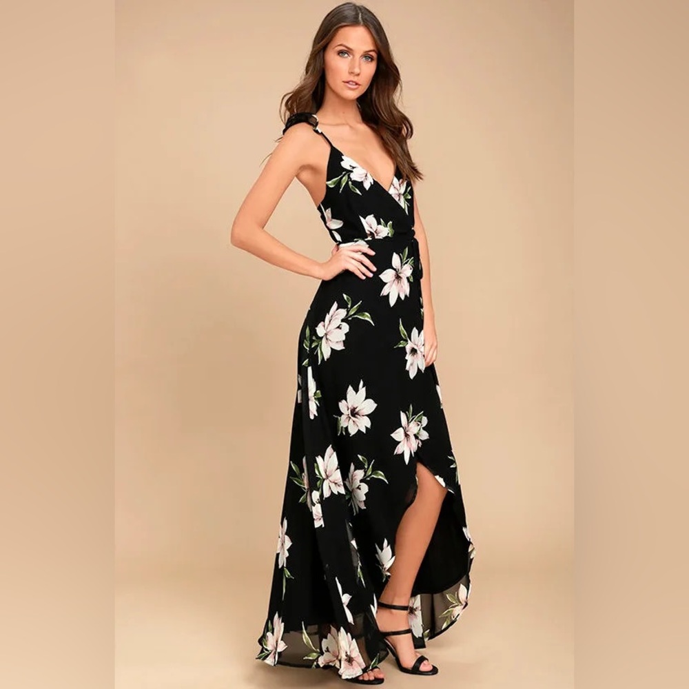 BLACK FLORAL PRINT HIGH-LOW WRAP DRESS | Size: M